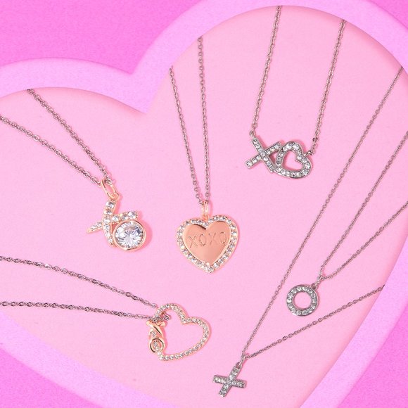 Rose Gold Heart Necklace, XOXO, Charmed Aroma Valentines Collection - Picture 3 of 3